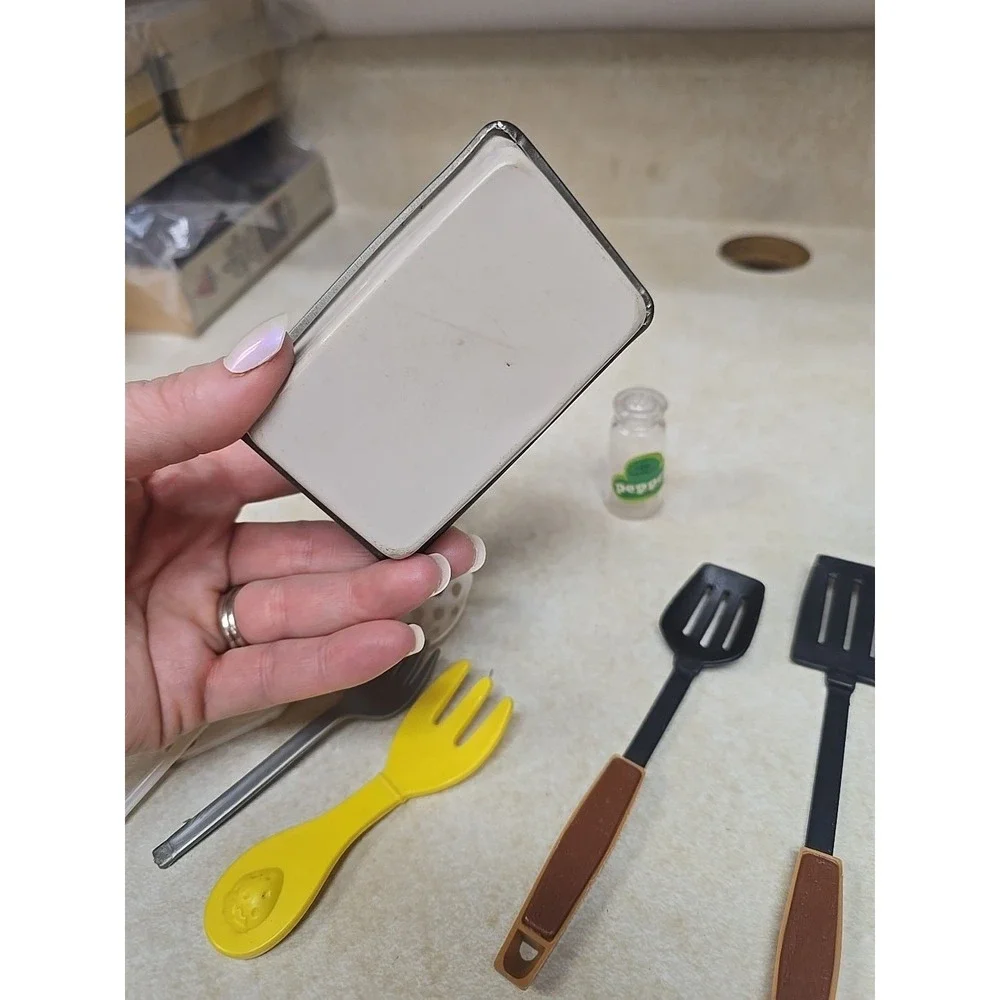 Set of 8 Vtg Assorted‎ Childs Play Doll Kitchen Cooking Baking Cookware Utensils